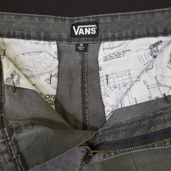 Vans - Picture 2 of 3